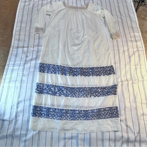 Ampersand Heart Women’s Small Cream Blue Long Sleeve Embroidered Dress - Picture 9 of 15